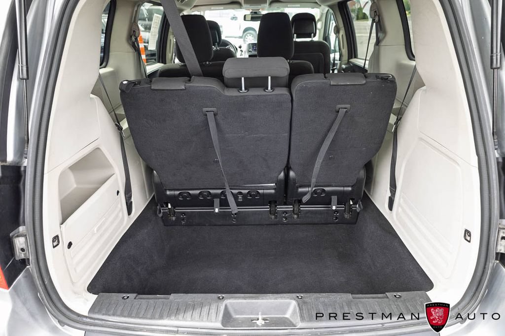 Used 2019 Dodge Grand Caravan SE FWD image 34