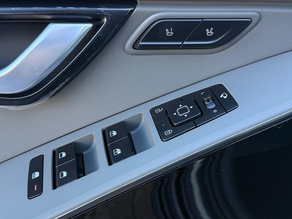 New 2026 Kia Niro SX image 17