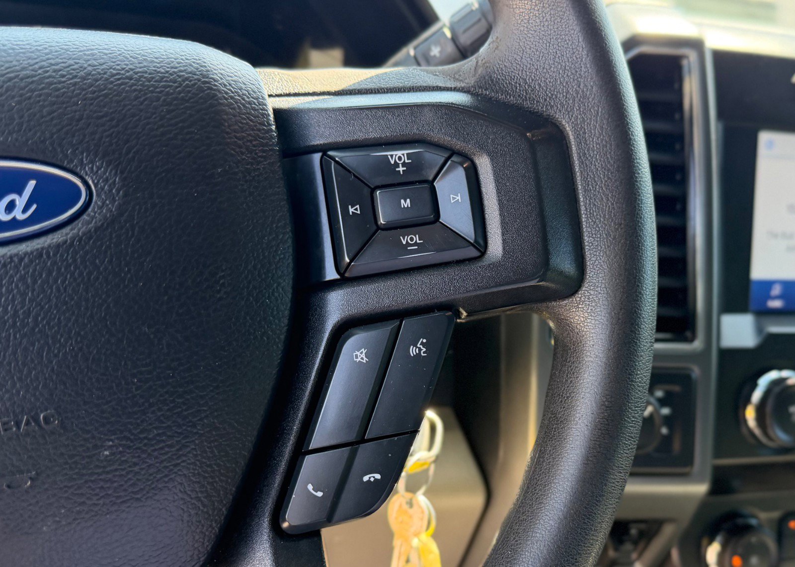 Certified 2021 Ford F550 4x4 Regular Cab Super Duty image 30