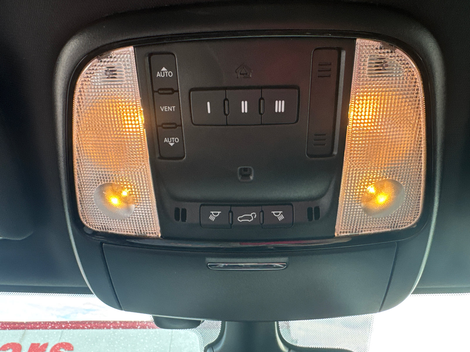 Used 2025 Dodge Durango GT AWD/4WD image 11