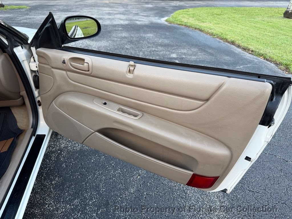 Used 2004 Chrysler Sebring GTC FWD image 58