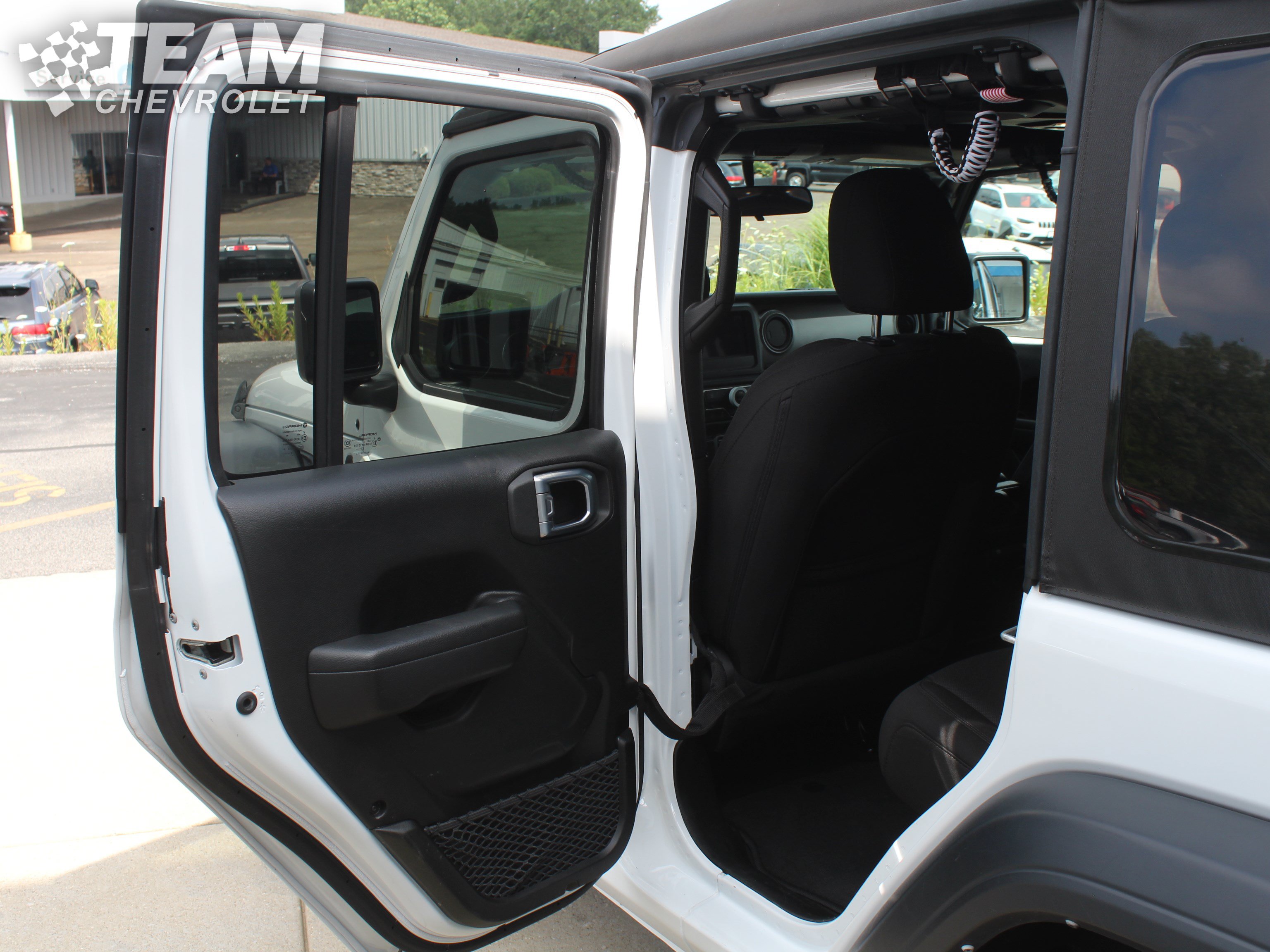 Used 2023 Jeep Wrangler Unlimited Sport AWD/4WD image 19