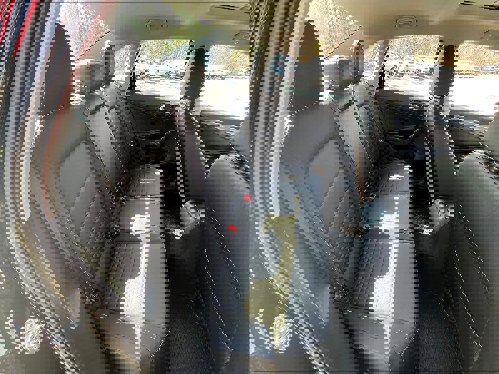 Used 2023 Volkswagen Jetta SE w/ Panoramic Sunroof Package image 16