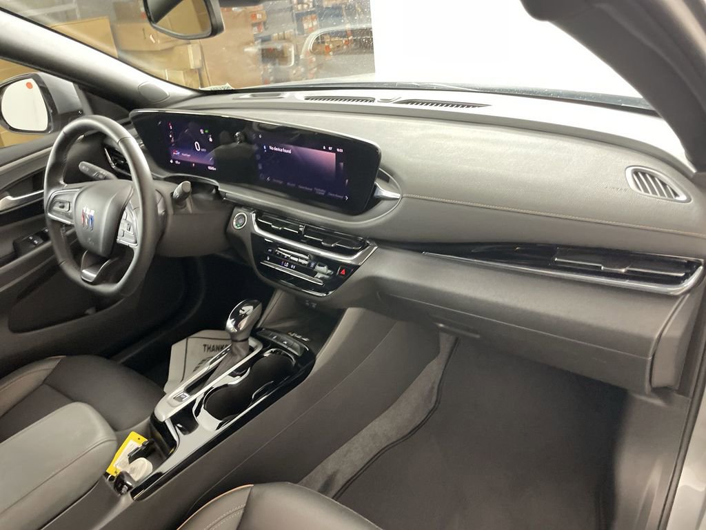 Used 2025 Buick Envista Avenir image 27