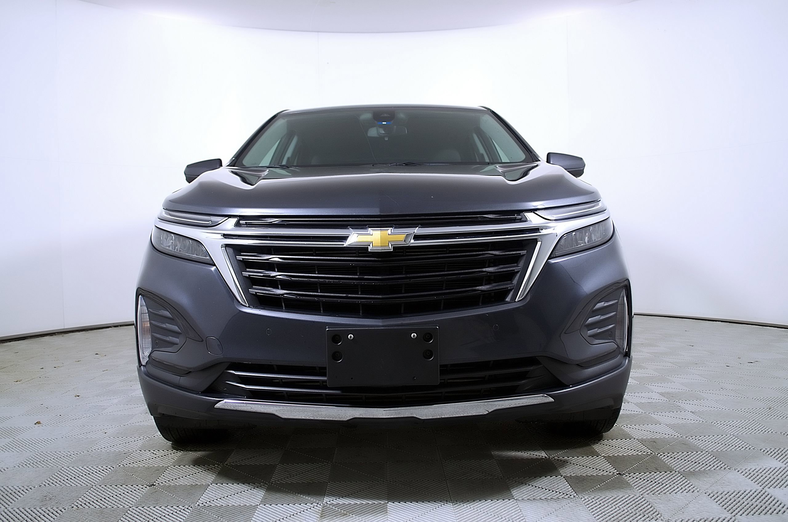 Used 2023 Chevrolet Equinox LT w/ LPO, Floor Liner Package AWD/4WD image 5
