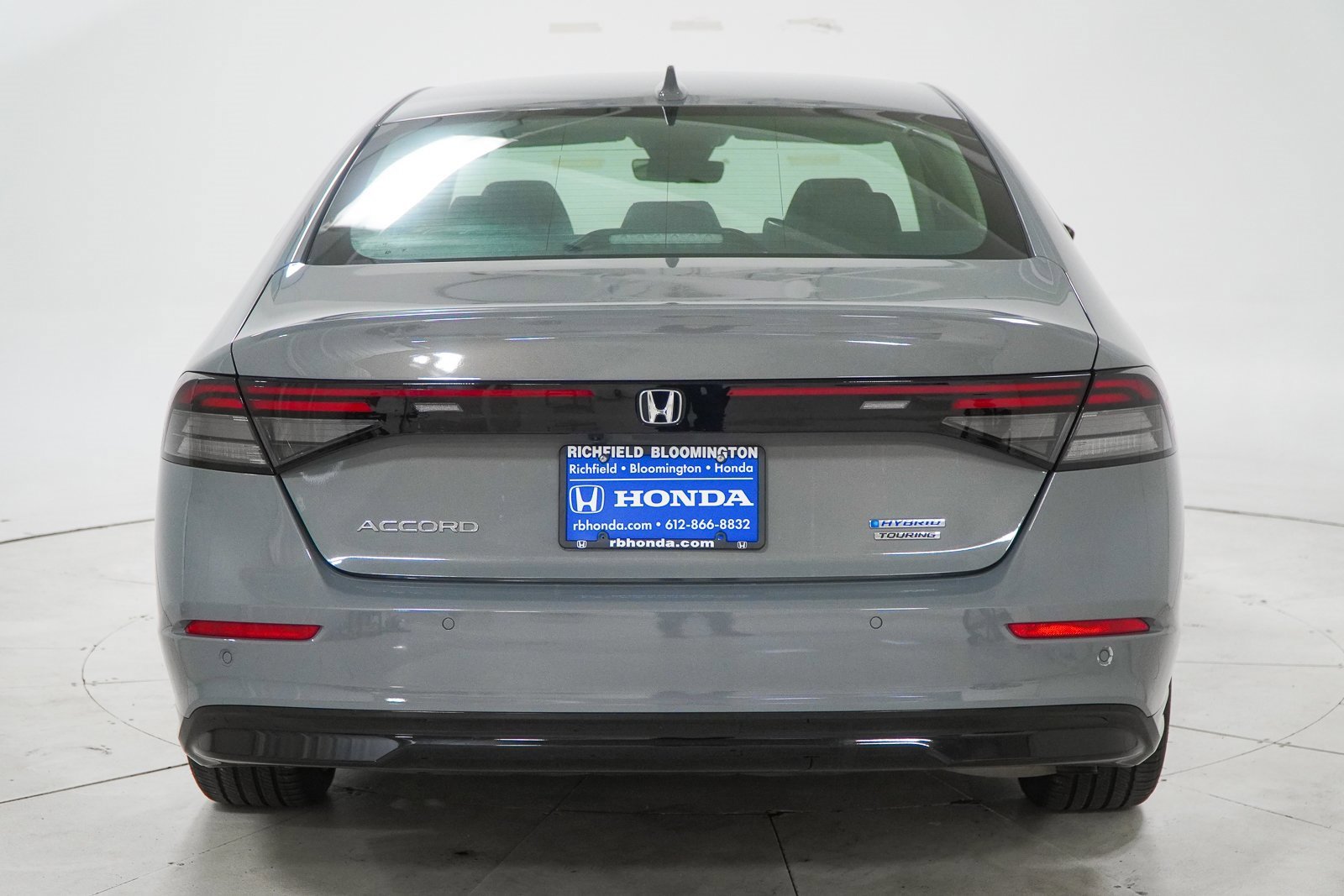 Used 2024 Honda Accord Touring image 9