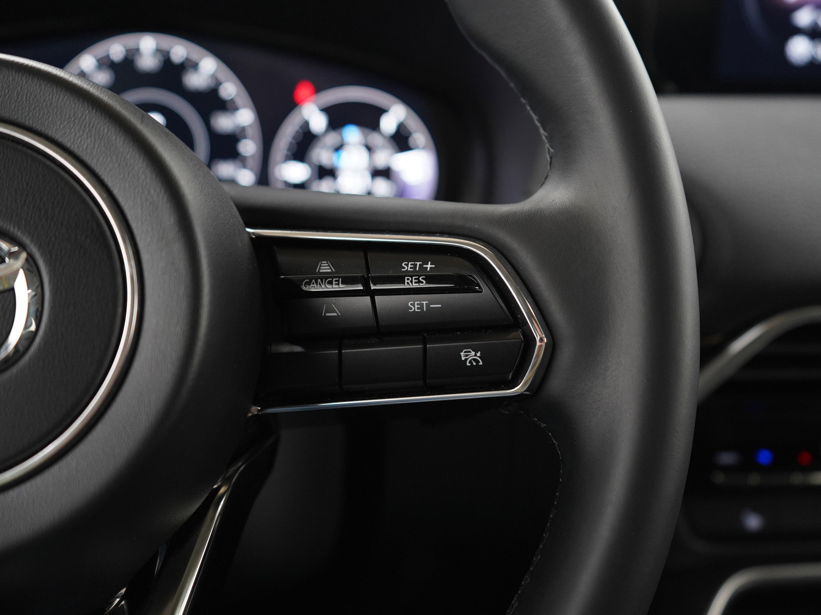 Certified 2024 MAZDA CX-90 Plug-In Hybrid w/ Preferred image 30