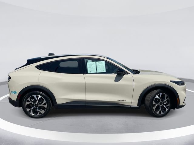 Used 2025 Ford Mustang Mach-E Select image 4