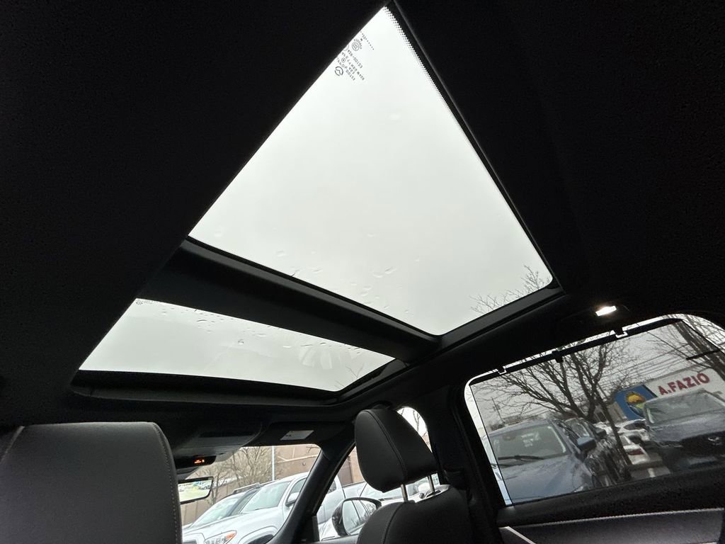 Certified 2025 MAZDA CX-70 Plug-In Hybrid w/ Premium Plus image 24