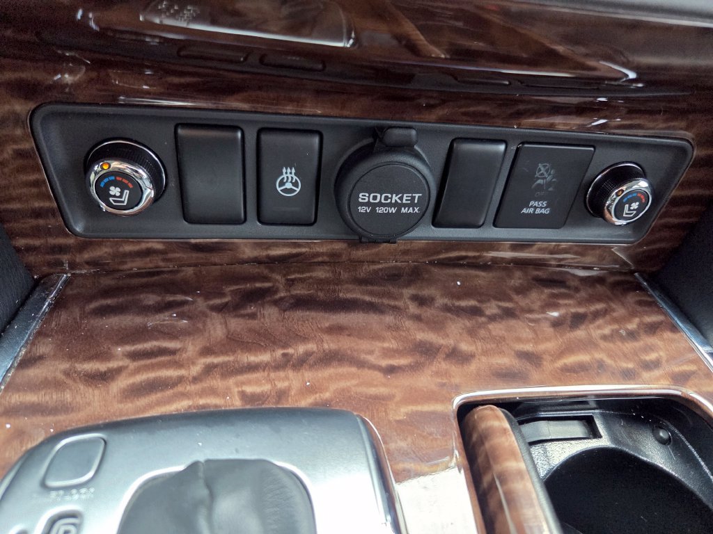 Used 2017 Nissan Armada Platinum w/ Captain Seat Package AWD/4WD image 62