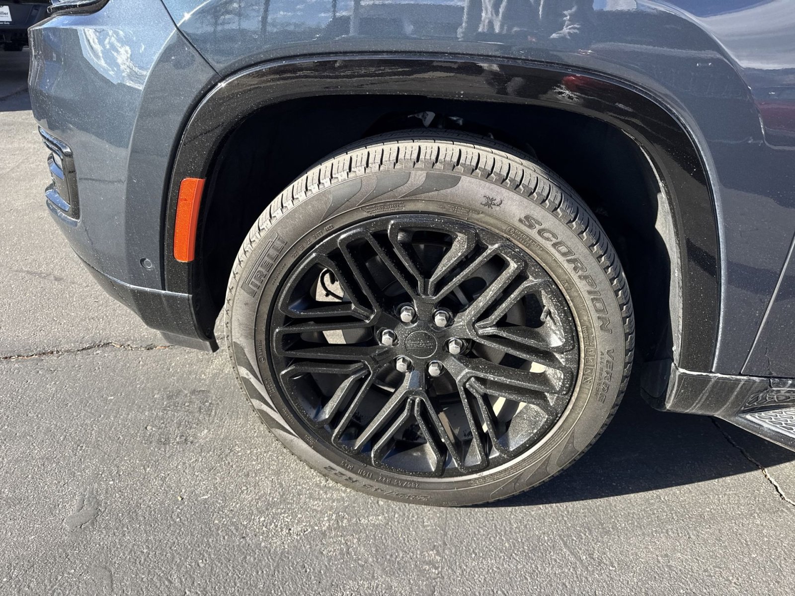 Used 2023 Jeep Wagoneer Series II w/ Convenience Group I image 16