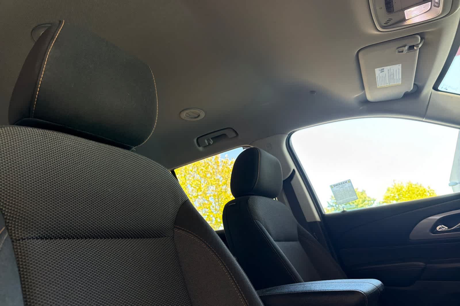 Used 2019 Chevrolet Traverse LT AWD/4WD image 18