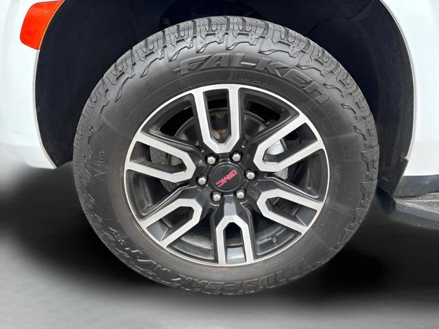 Used 2022 GMC Yukon AT4 image 24