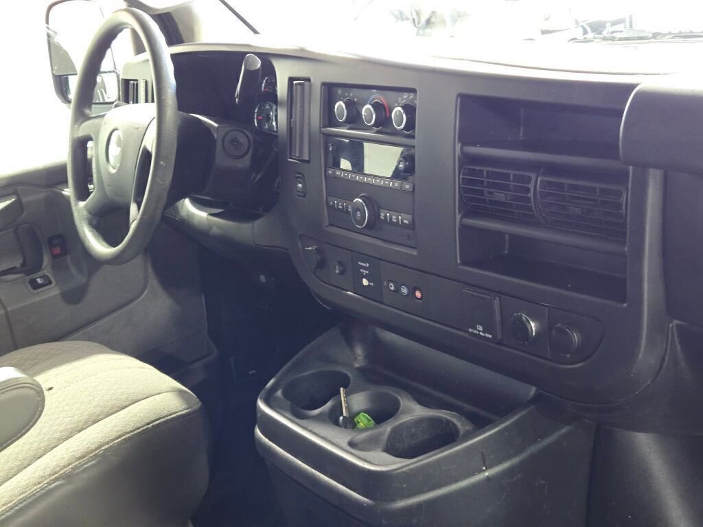 Used 2019 Chevrolet Express 3500 w/ Driver Convenience Package image 10