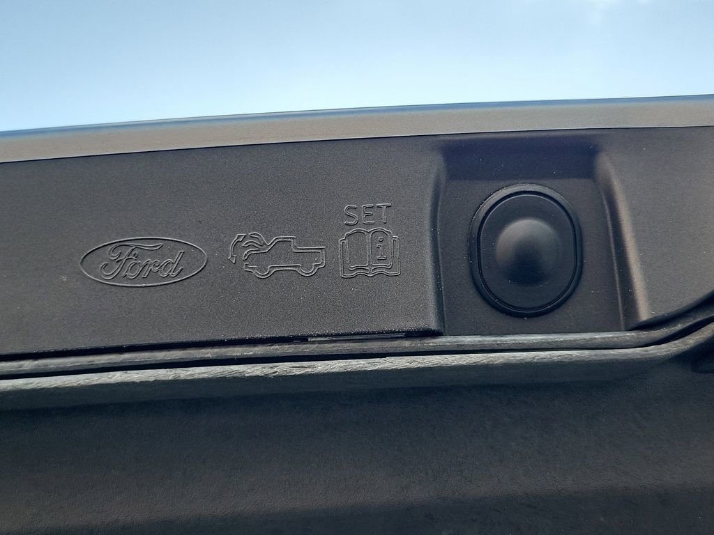 Used 2023 Ford F150 Lightning XLT AWD/4WD image 35