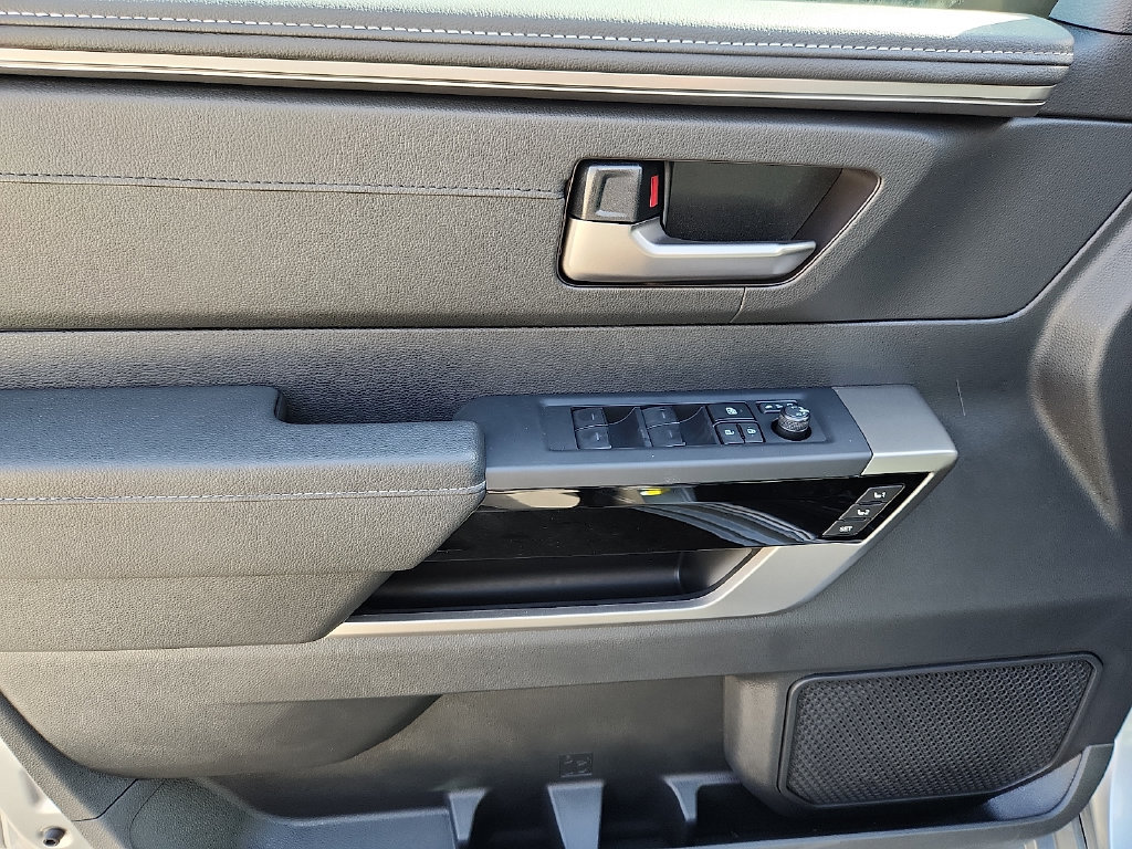 New 2026 Toyota Tundra Limited AWD/4WD image 8