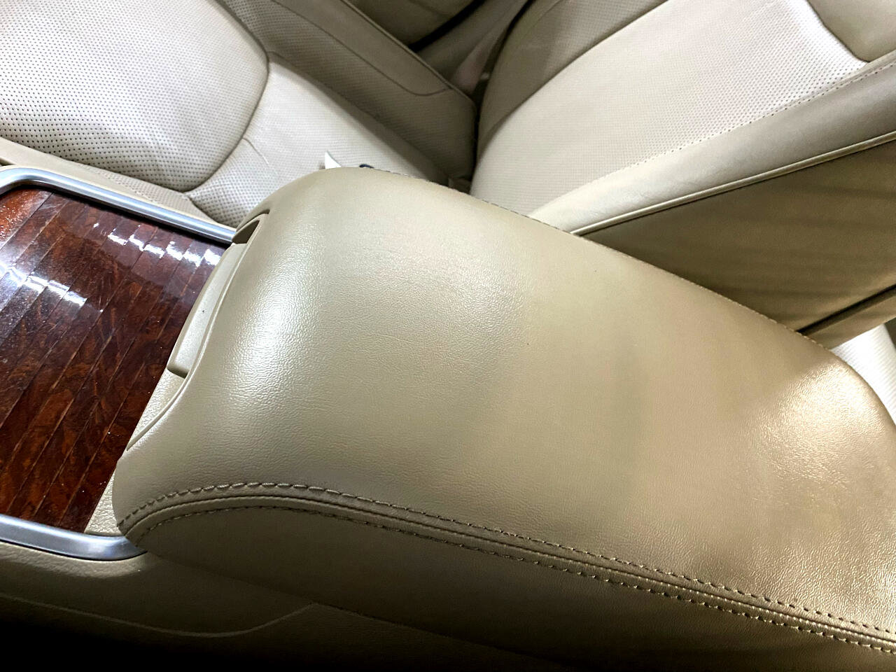 Used 2011 Chrysler 300 Limited w/ Luxury Group image 57