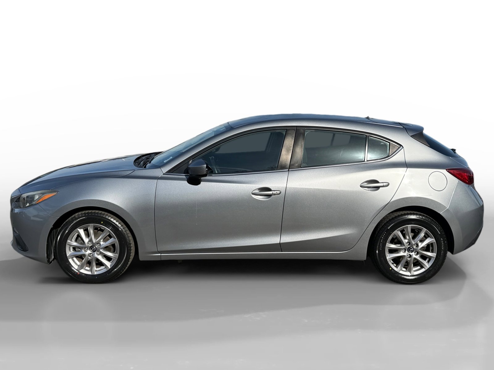 Used 2014 MAZDA MAZDA3 i Touring image 2