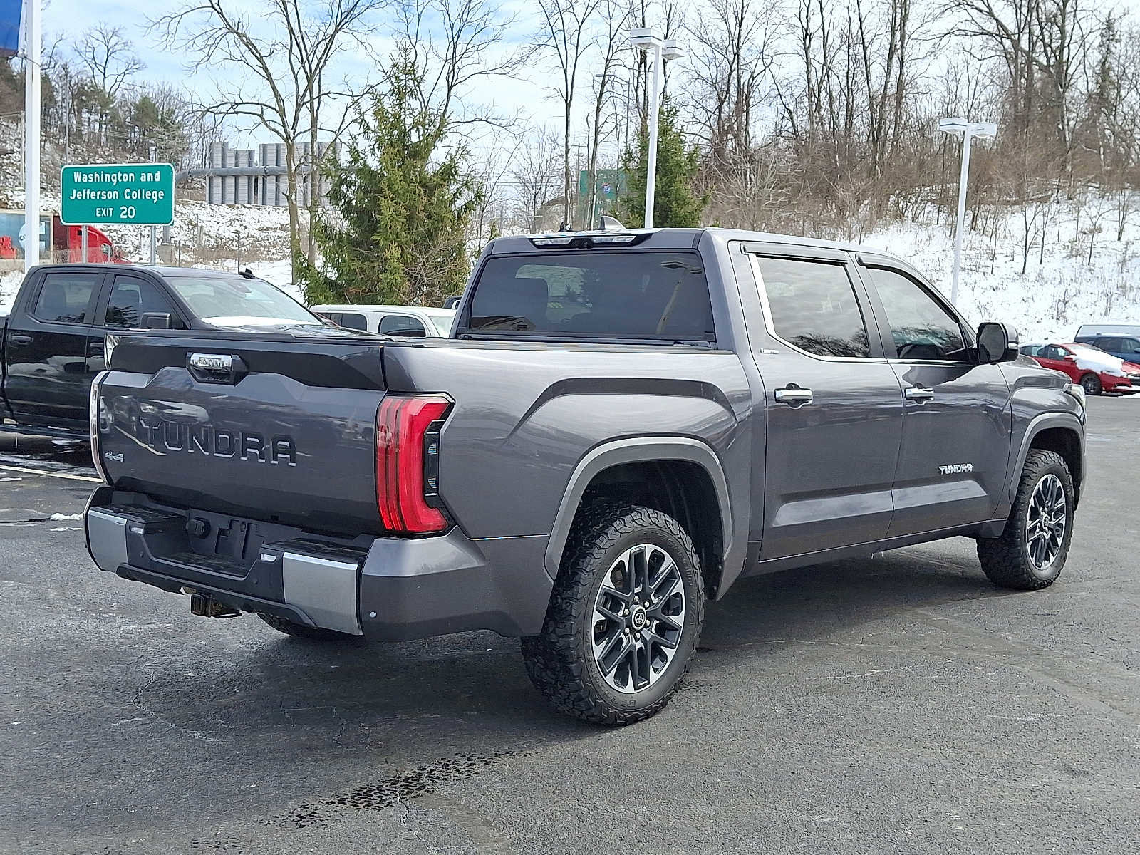 Used 2024 Toyota Tundra Limited image 6