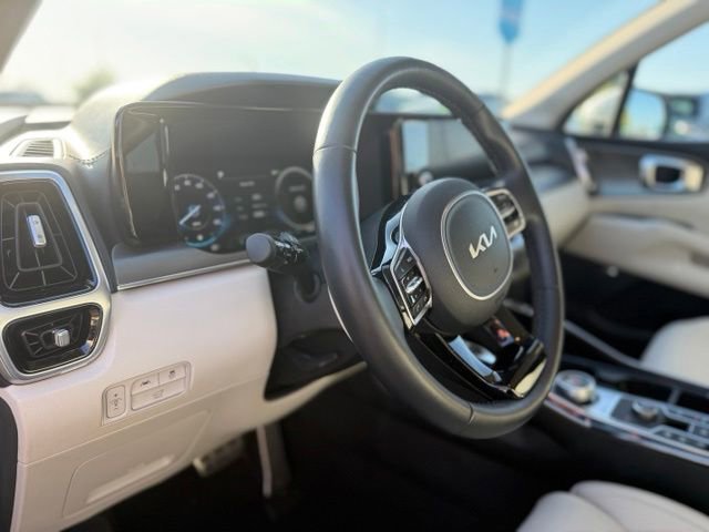 Used 2023 Kia Sorento SX Prestige AWD/4WD image 18