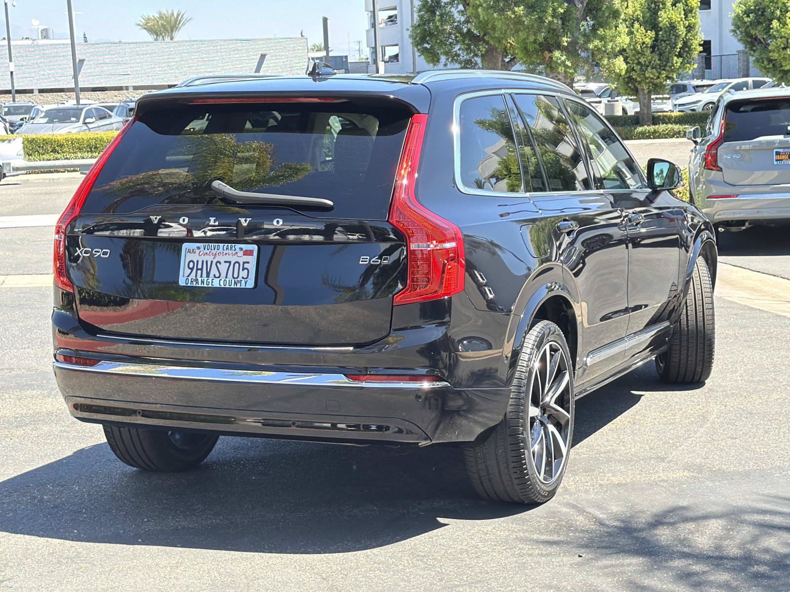 Certified 2023 Volvo XC90 B6 Plus w/ Protection Package Premier AWD/4WD image 5