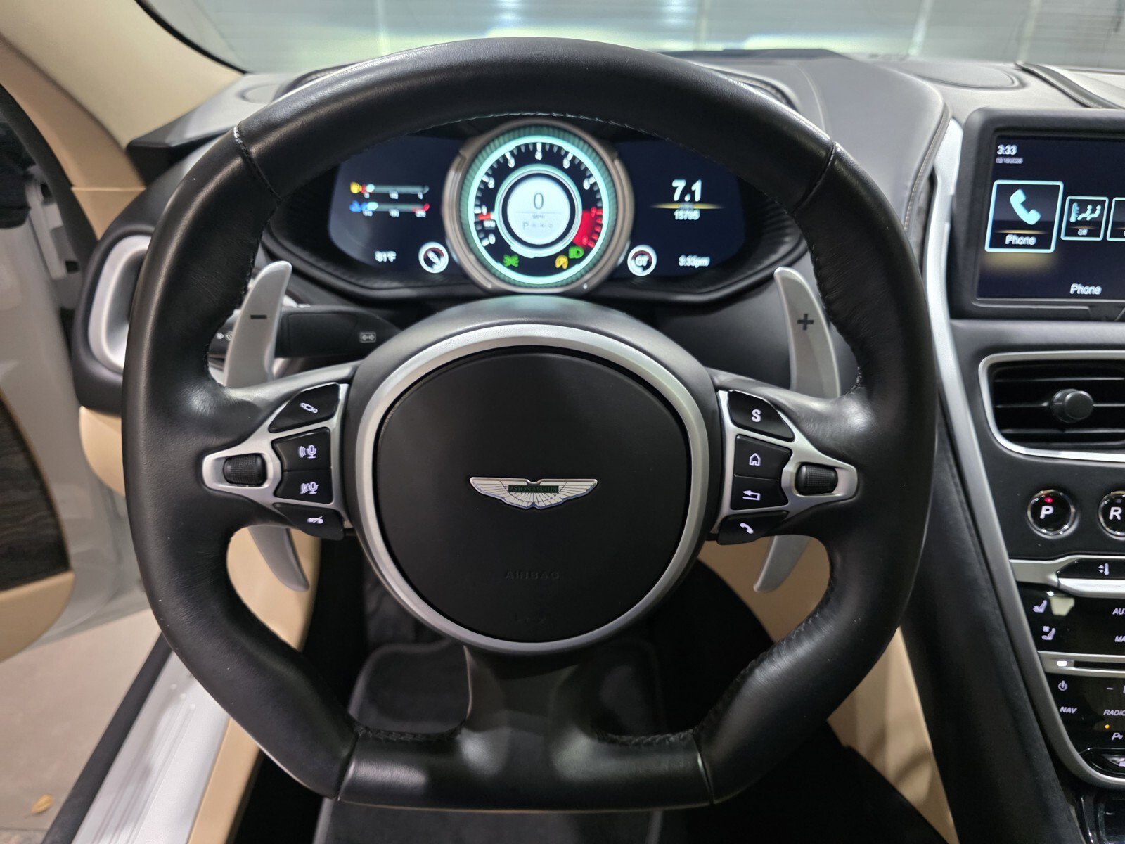 Used 2023 Aston Martin DB11 Coupe image 11