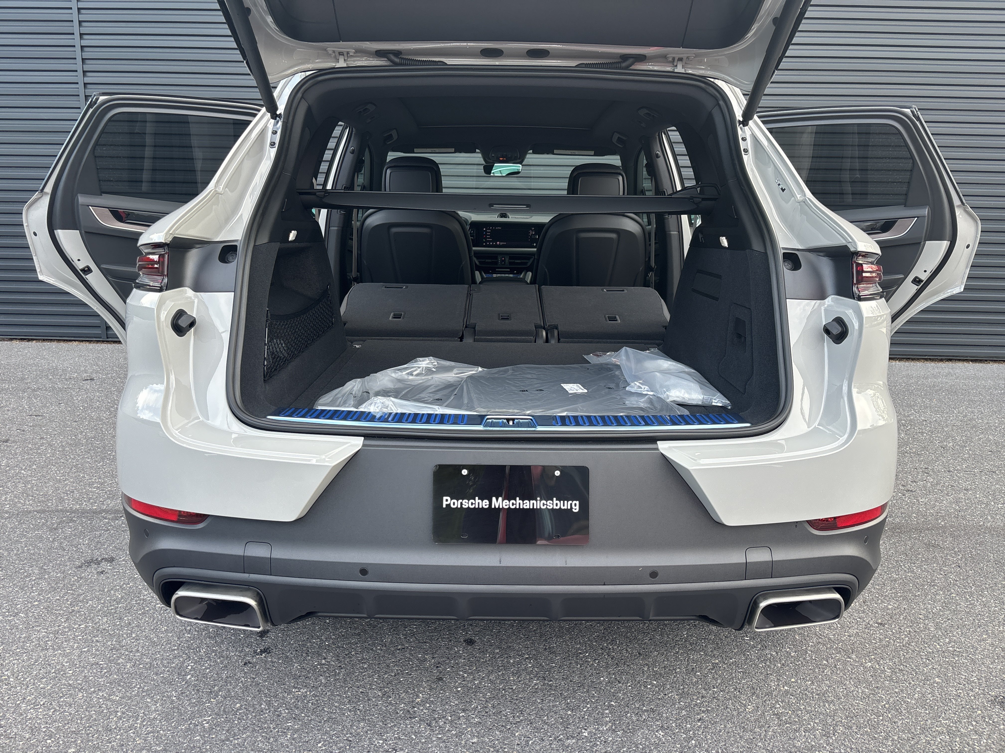 New 2026 Porsche Cayenne AWD/4WD image 10