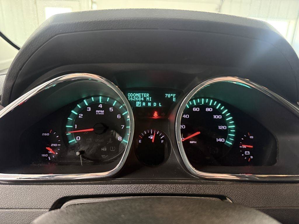 Used 2011 Chevrolet Traverse LT w/ Personal Connectivity Package FWD image 14