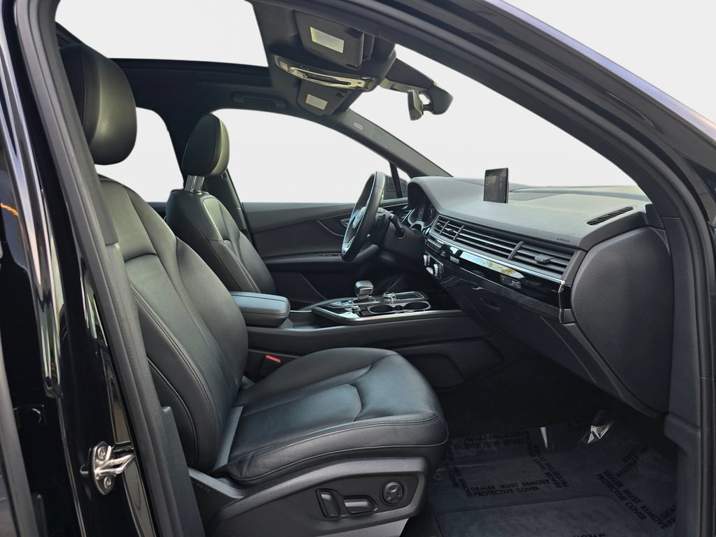 Used 2018 Audi Q7 3.0T Prestige w/ Prestige Package AWD/4WD image 12