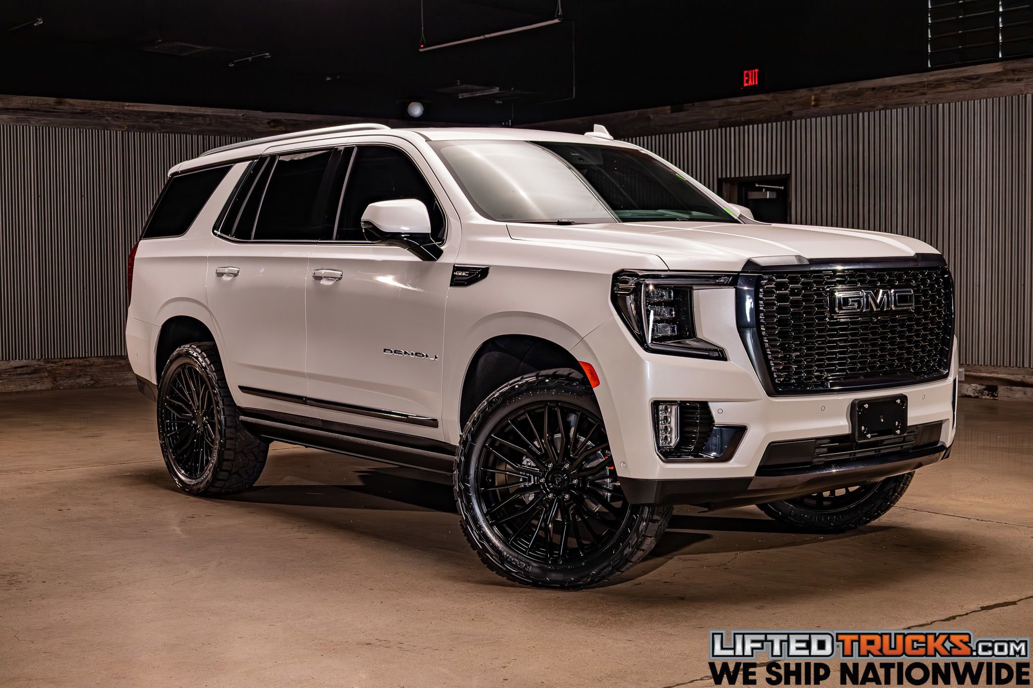 Used 2023 GMC Yukon Denali Ultimate image 1