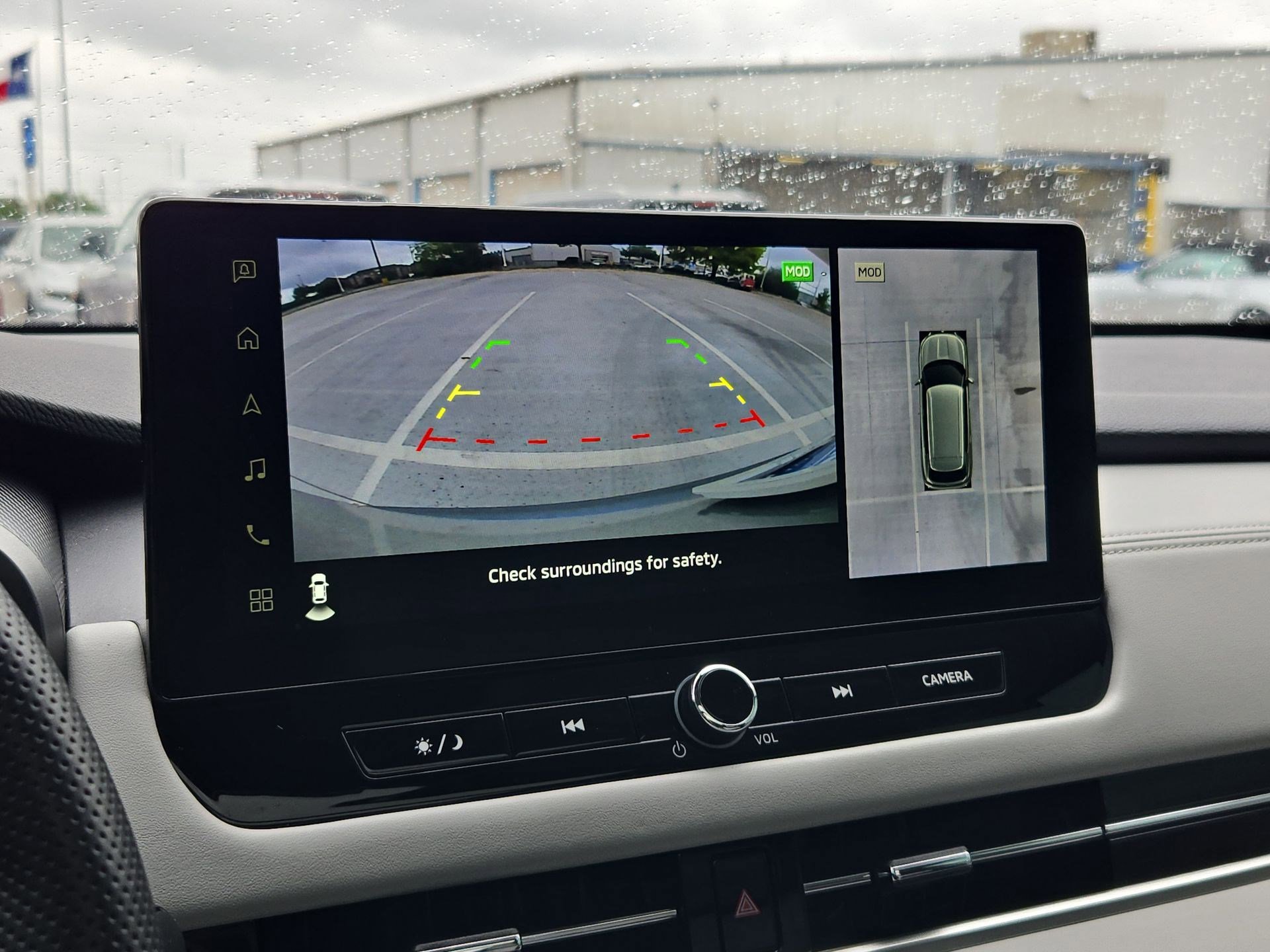 Used 2025 Mitsubishi Outlander SEL image 25