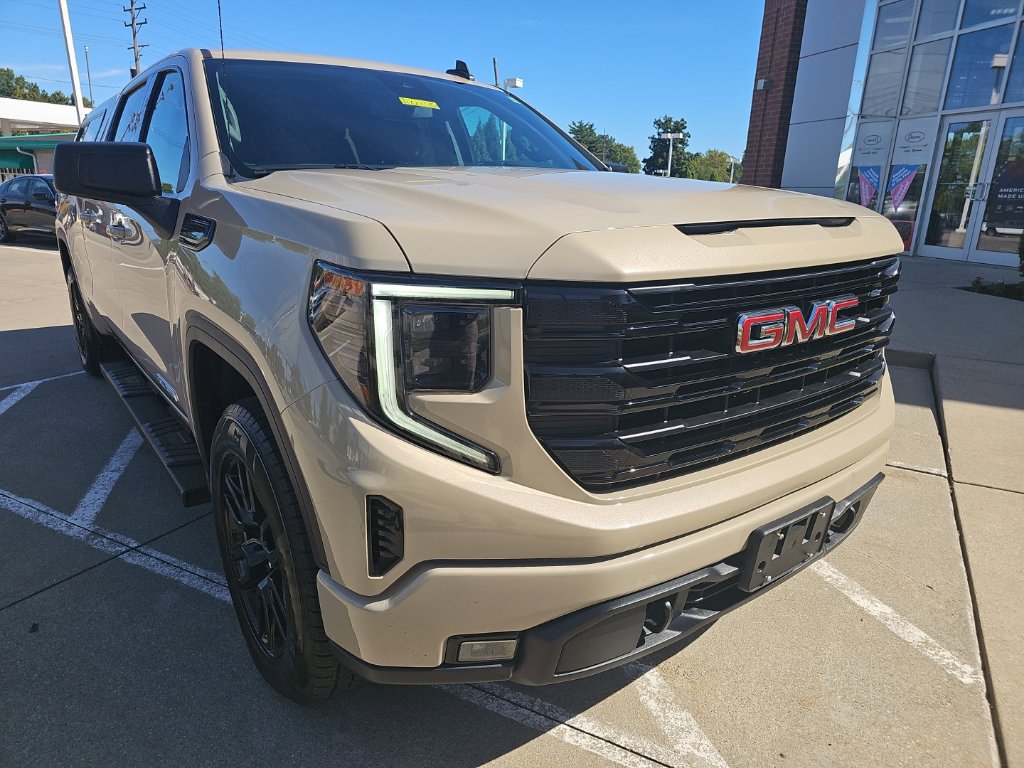Used 2022 GMC Sierra 1500 Elevation AWD/4WD image 5