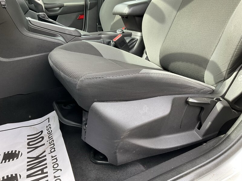 Used 2014 Ford Focus SE FWD image 22