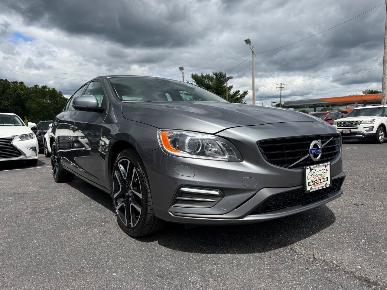 Used 2018 Volvo S60 T5 Dynamic w/ Protection Package AWD/4WD image 3
