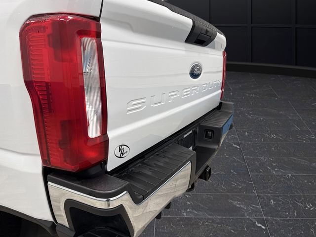 Used 2024 Ford F250 XLT image 32