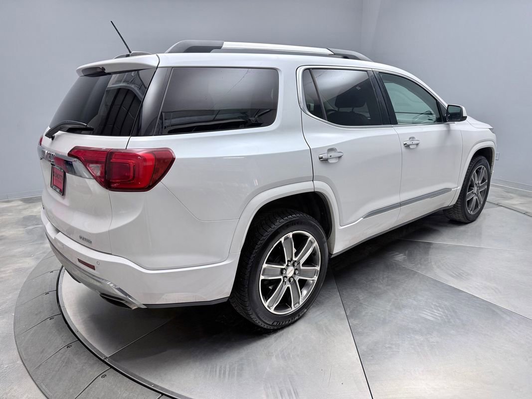 Used 2018 GMC Acadia Denali w/ Technology Package image 5