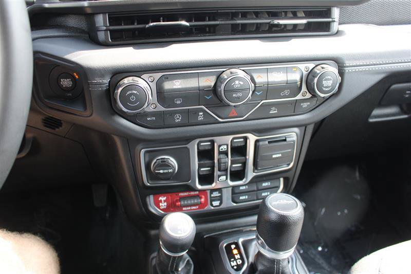 Used 2026 Jeep Gladiator Rubicon AWD/4WD image 15