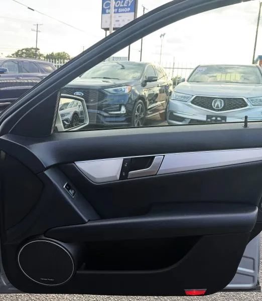 Used 2014 Mercedes-Benz C 250 Sedan image 24
