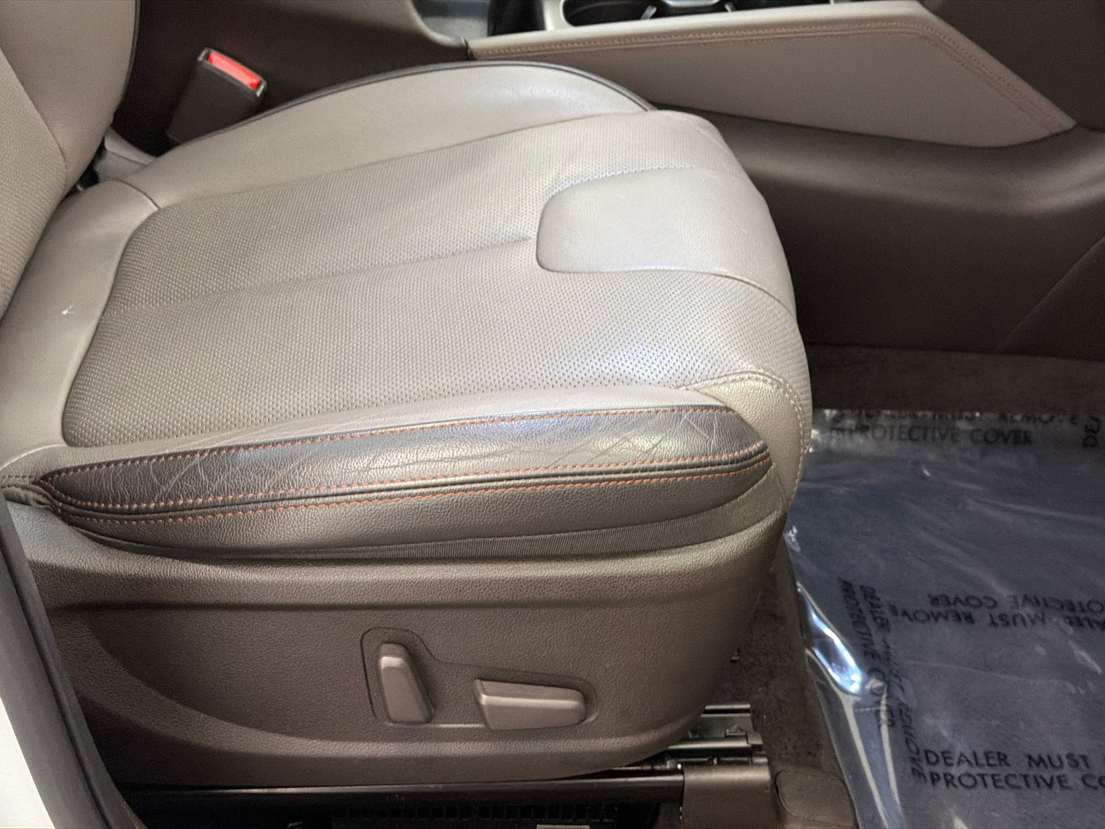 Used 2019 Hyundai Santa Fe FWD image 12