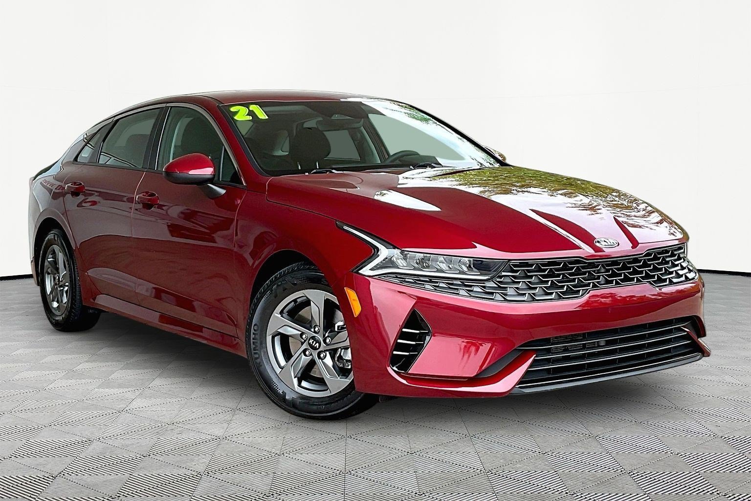Used 2021 Kia K5 LXS FWD image 3