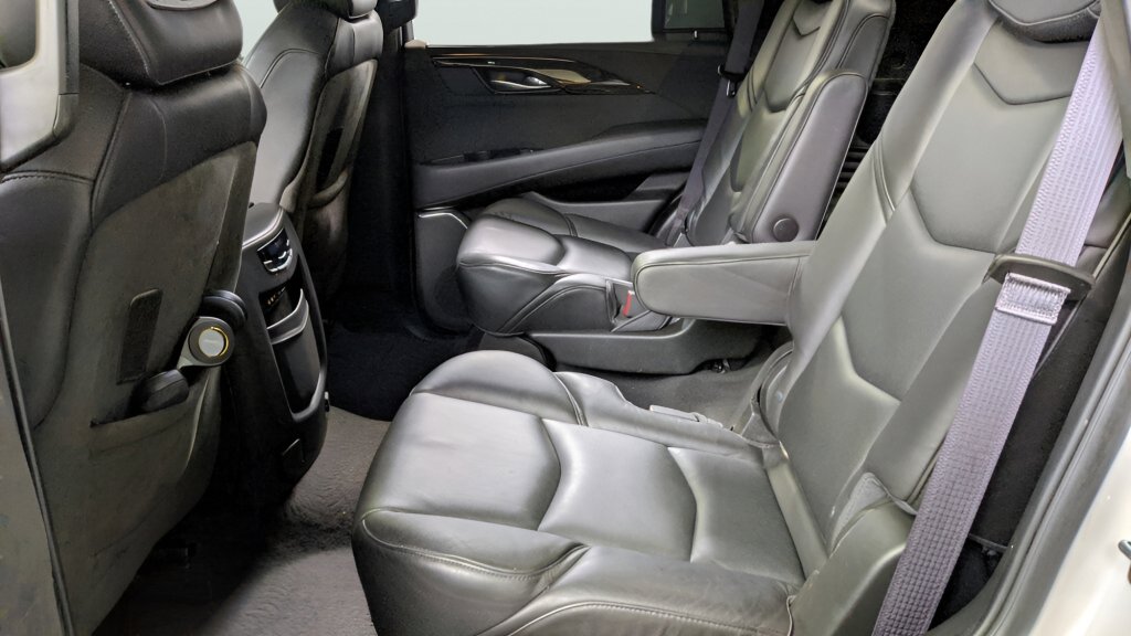 Used 2016 Cadillac Escalade Platinum image 22
