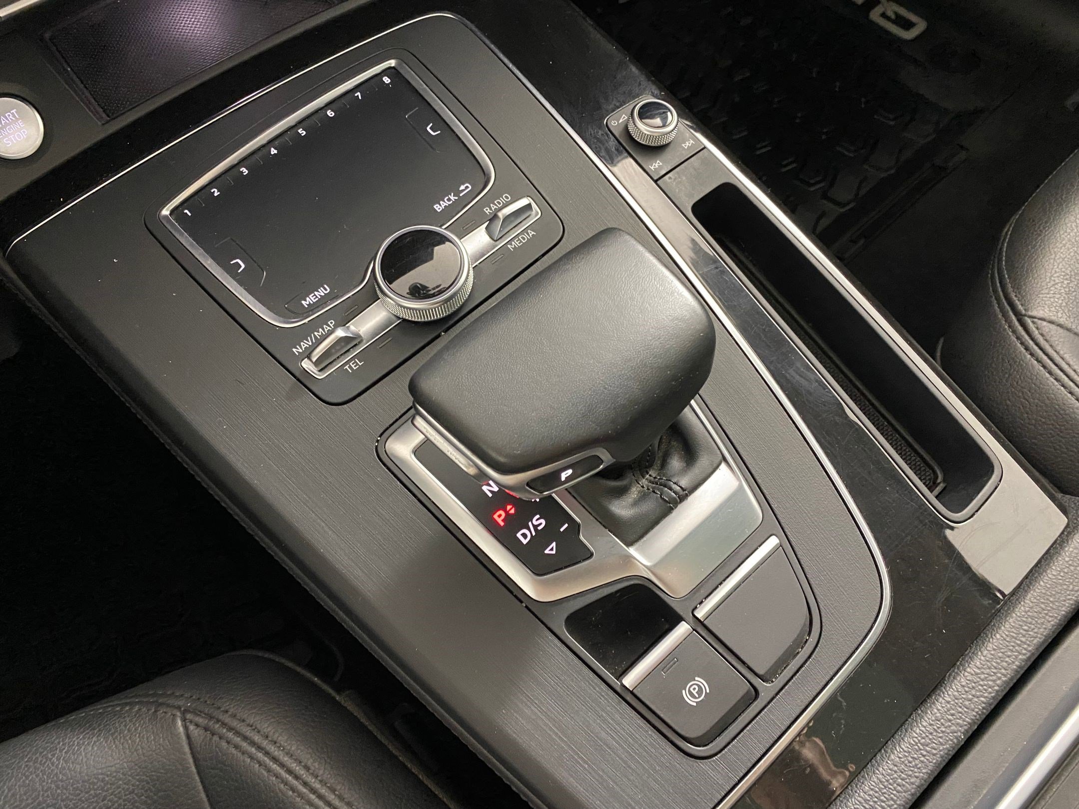 Used 2020 Audi Q5 e Prestige image 18