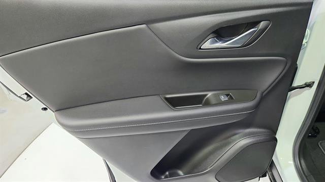 Used 2025 Chevrolet Blazer LT image 21