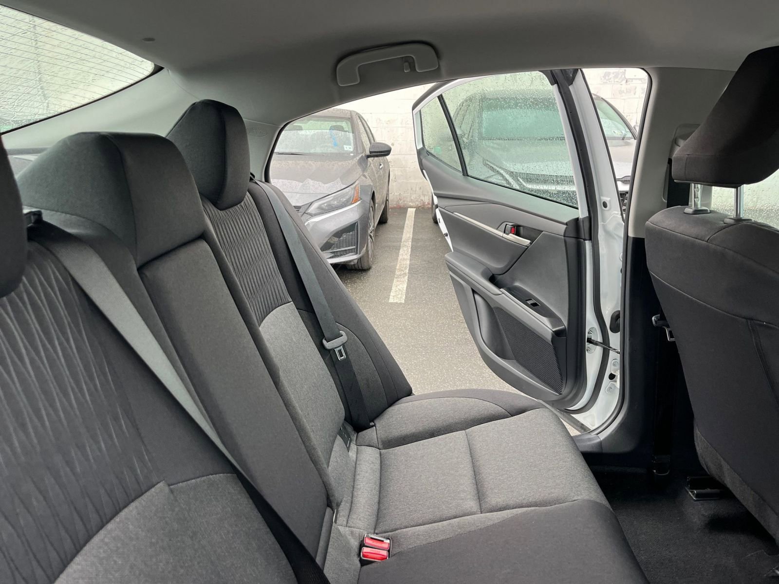 Used 2025 Toyota Camry LE FWD image 36