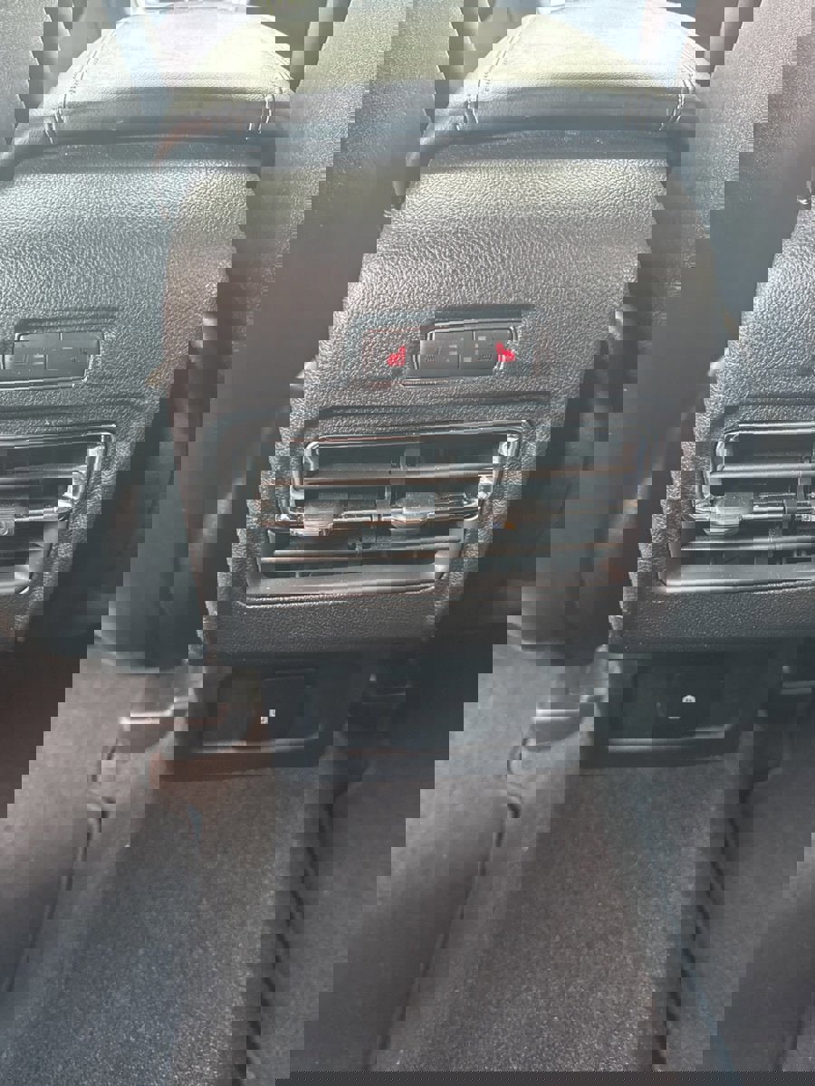 Used 2022 Lincoln Corsair AWD w/ Equipment Group 101A image 30