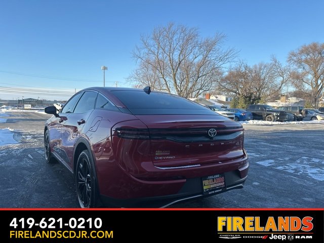 Used 2025 Toyota Crown XLE image 9