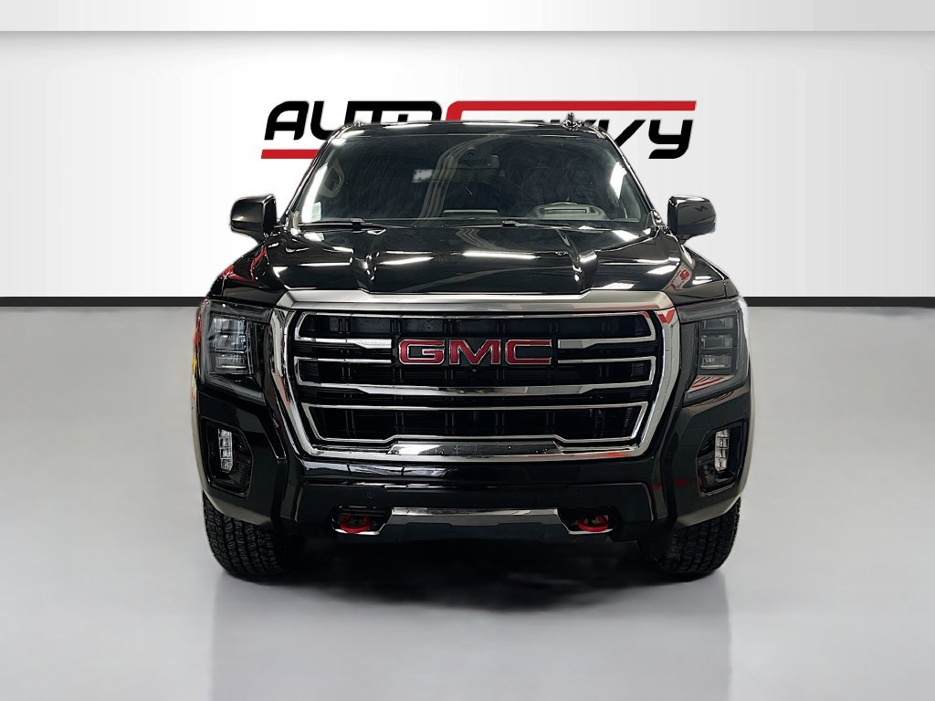 Used 2024 GMC Yukon XL AT4 w/ Technology Package AWD/4WD image 2
