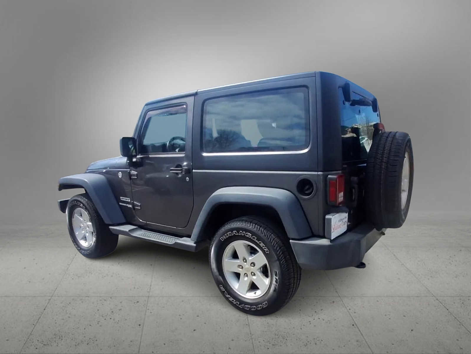 Used 2018 Jeep Wrangler Sport image 2
