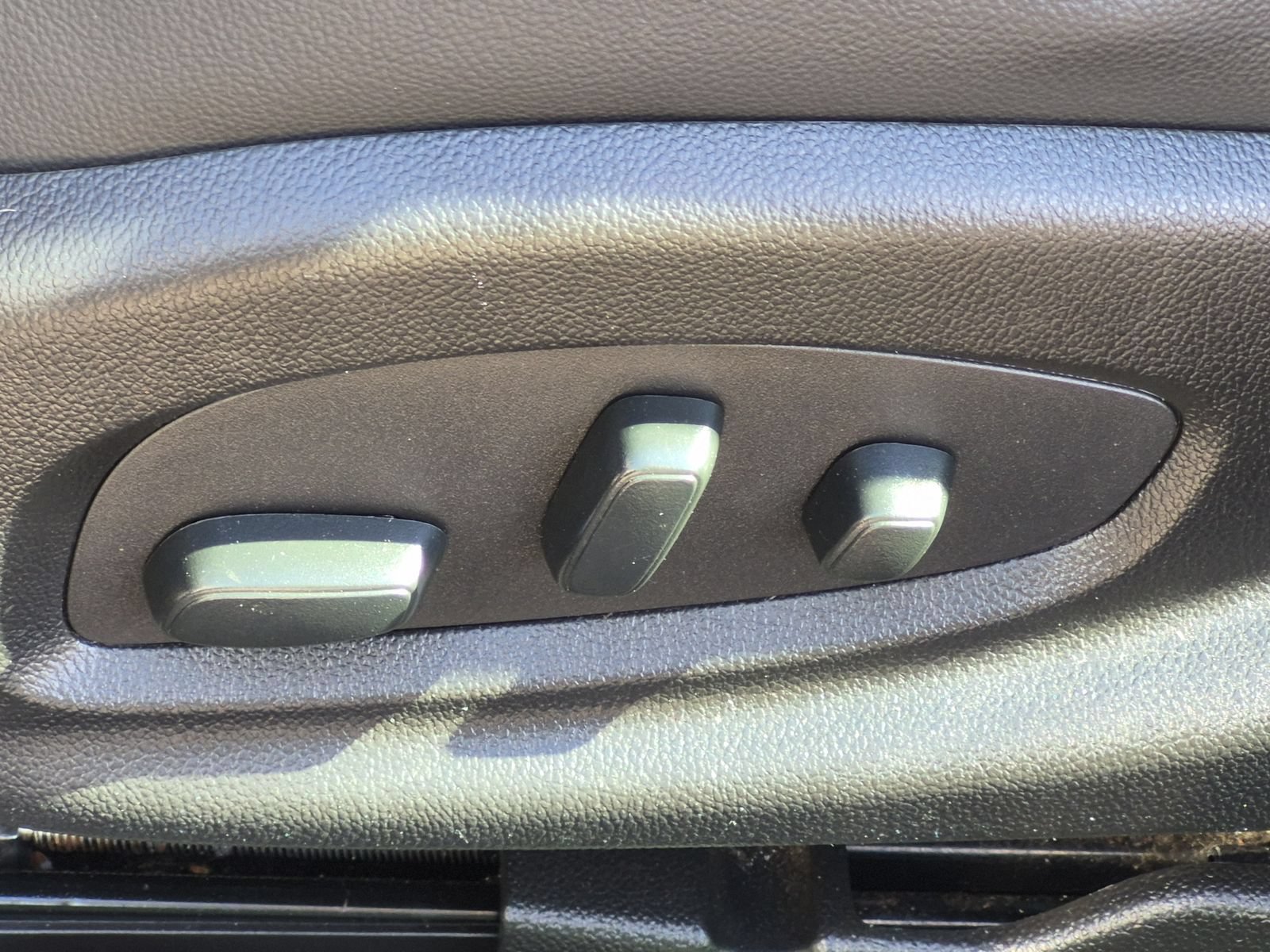 Used 2018 Chevrolet Impala LT FWD image 18