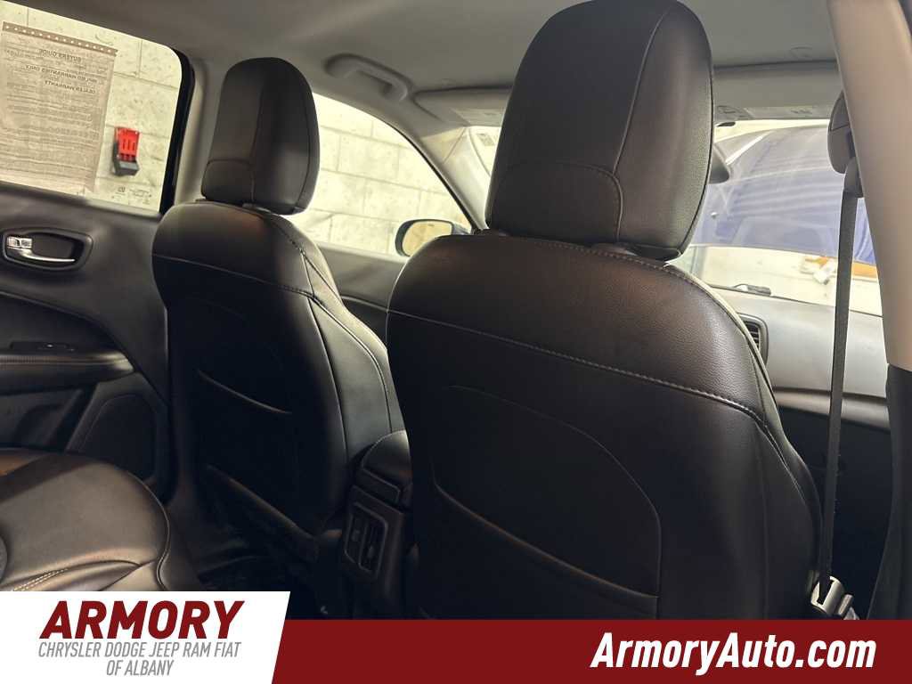 Used 2020 Jeep Compass Latitude image 31